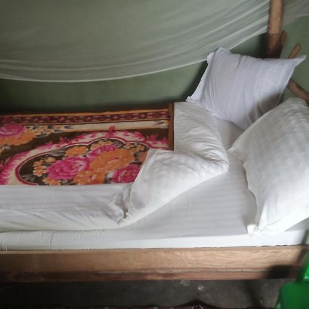 Fort Portal Lake Lyantonde Eco Campsite Original المظهر الخارجي الصورة
