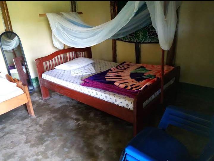 Fort Portal Lake Lyantonde Eco Campsite Original المظهر الخارجي الصورة